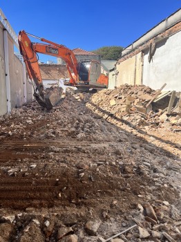 Demolição de Imóveis na Vila Sonia